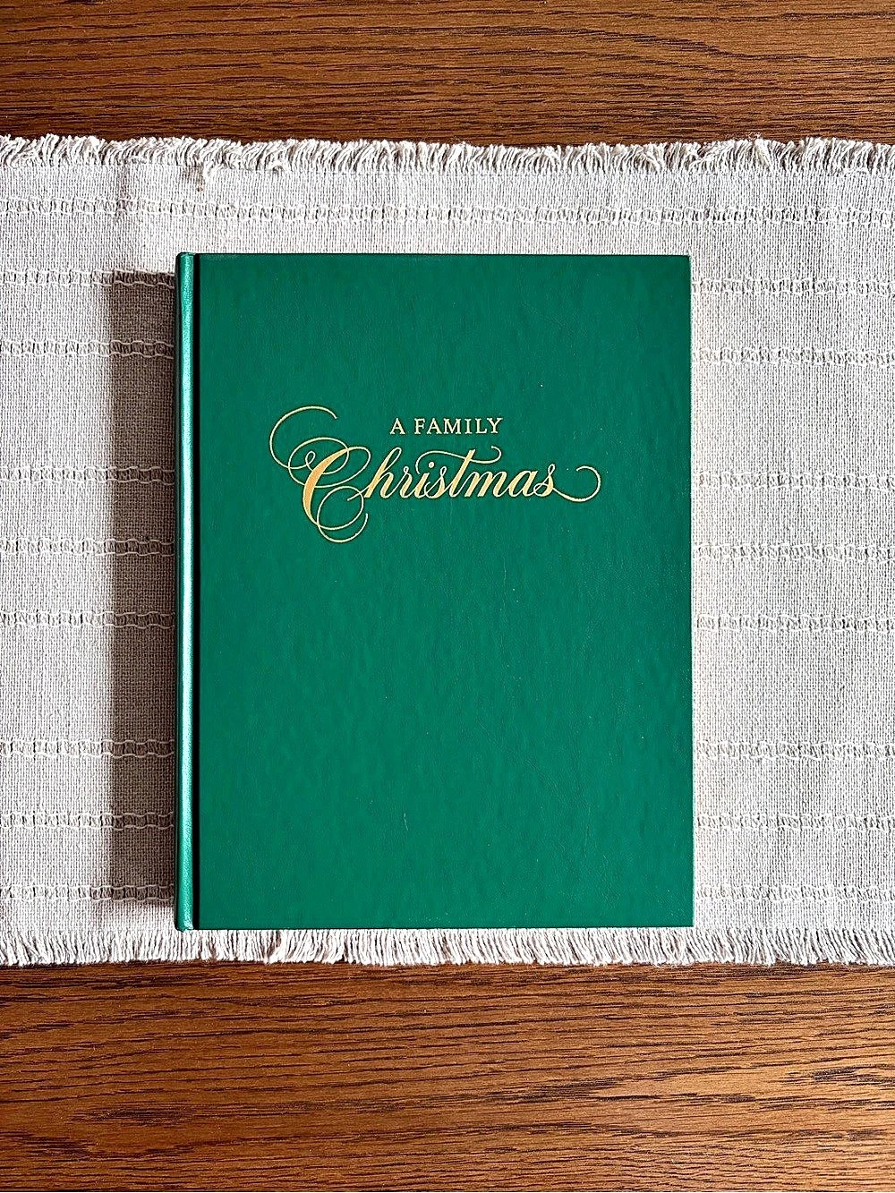 Reader's Digest A Family Christmas Holiday Coffee Table Book